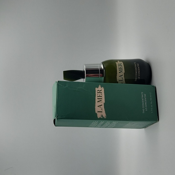 La Mer The Concentrate BIG BOTTLE 1.7 OZ** - Picture 2 of 4